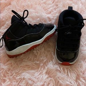 Toodler size 7 Jordans